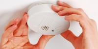 What tenants need to know about smoke alarm maintenance in rental properties 